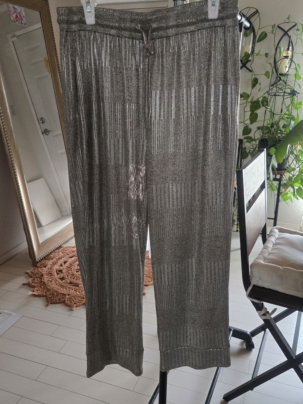 Shimmery Metallic Knit Wide-Leg Pants - Silver